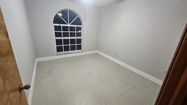 Foto del edificio - 5431 SW 143rd Ave