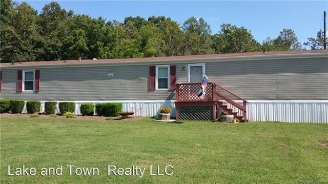 Foto principal - 3 br, 2 bath House - 2049 Mariposa Rd