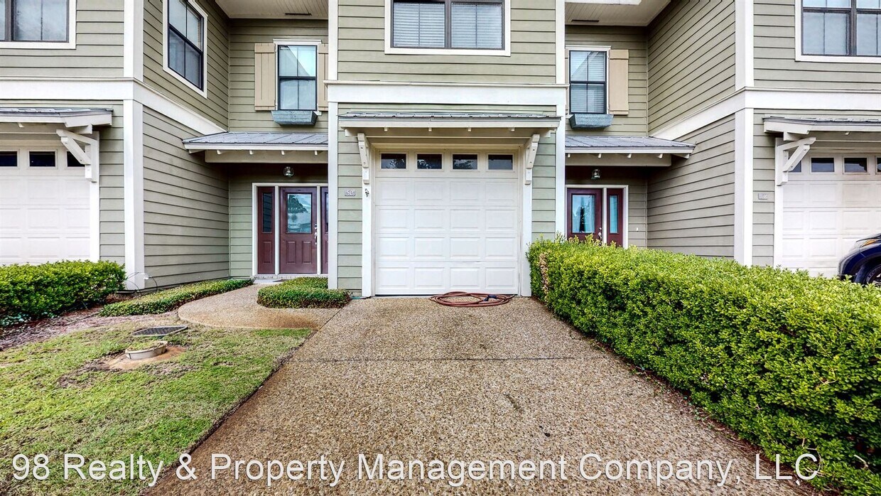 Foto principal - 3 br, 2.5 bath House - 50 South Haven Circle