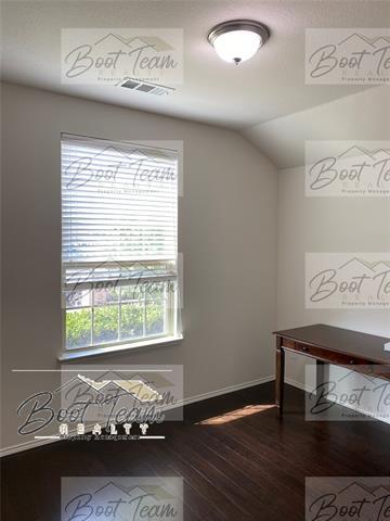 Foto del edificio - 9353 Comanche Ridge Dr