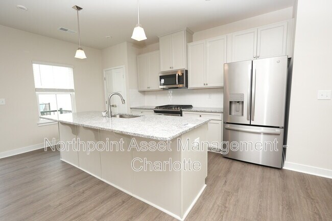 Building Photo - 1236 Newell Towns Ln