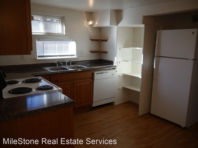 Building Photo - 2 br, 1 bath House - 212 West Brookside St