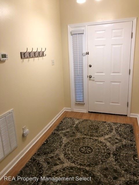 Building Photo - 3 br, 3 bath House - 8720 Mill Run Drive