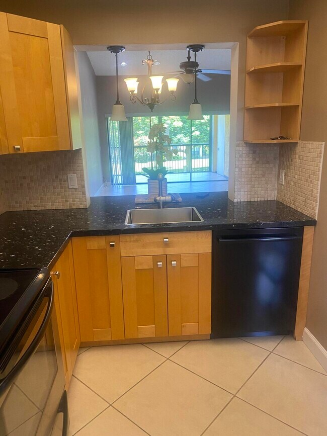 Foto del edificio - 2339 SW 15th St