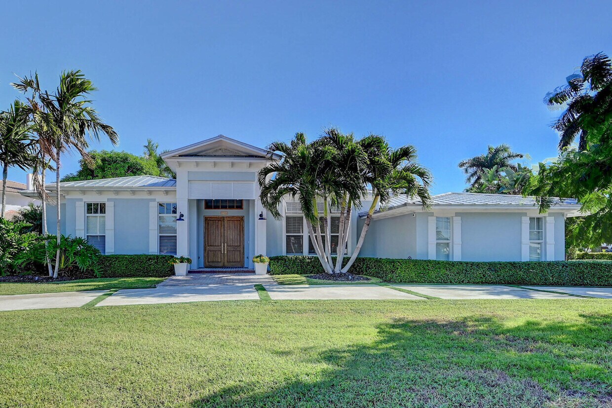 Foto principal - 3400 NE 6th Dr