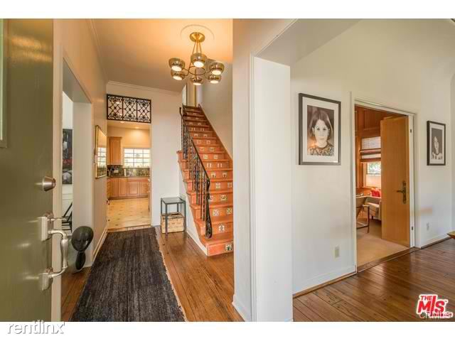 Building Photo - 6620 Drexel Ave