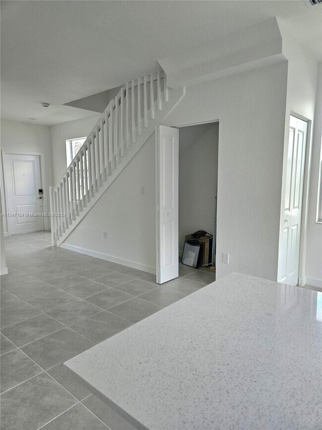 Foto del edificio - 29221 SW 162nd Ct