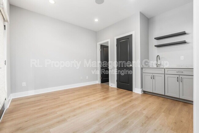 Foto del edificio - 1192 N Grant Ave