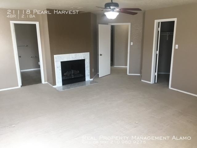 Foto del edificio - 4 bedroom in San Antonio TX 78259