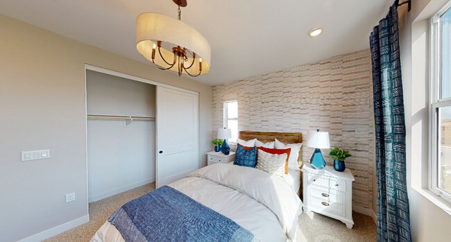 Building Photo - 16068 Crofton Spgs Wy
