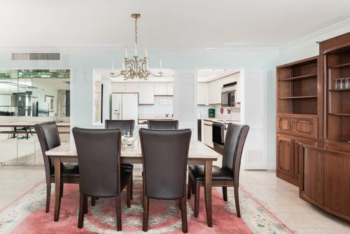 Foto principal - 2450 Presidential Way
