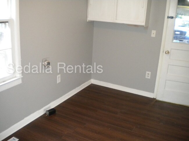 Foto del edificio - 3 bedroom, 1 bath home in great neighborhood.