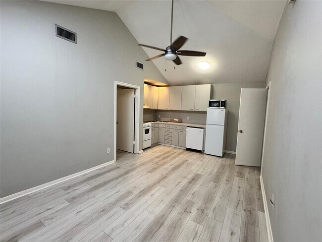Foto del edificio - 1710 Milford St