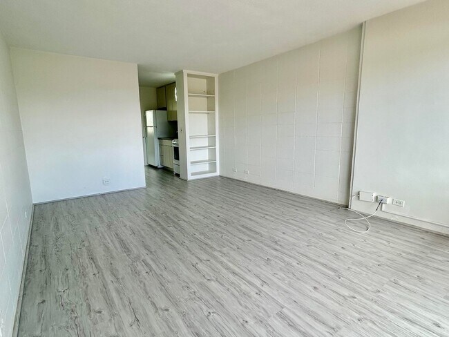 Foto del edificio - Renovated, 1 Bedroom / 1 Bath convenient location! Available NOW (Rent includes Electricity)