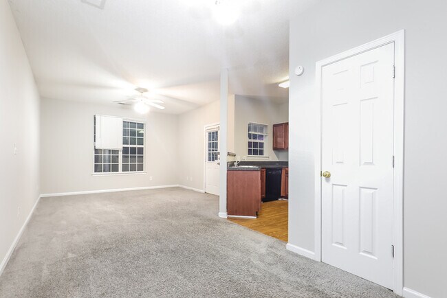 Foto del edificio - 2294 Coach Way