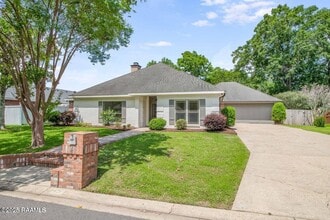 Building Photo - 806 Beaujolais Pkwy