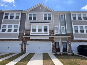 Building Photo - 5334 River Reach Dr