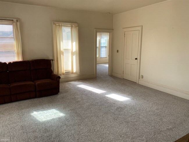 Building Photo - 1 br, 1 bath Apartment - 601 Pearl St Apt B