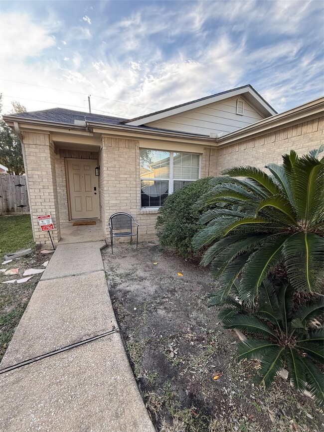 Building Photo - 3819 Banks Ridge Ln