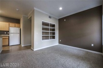 Building Photo - 2900 Sunridge Heights Pkwy