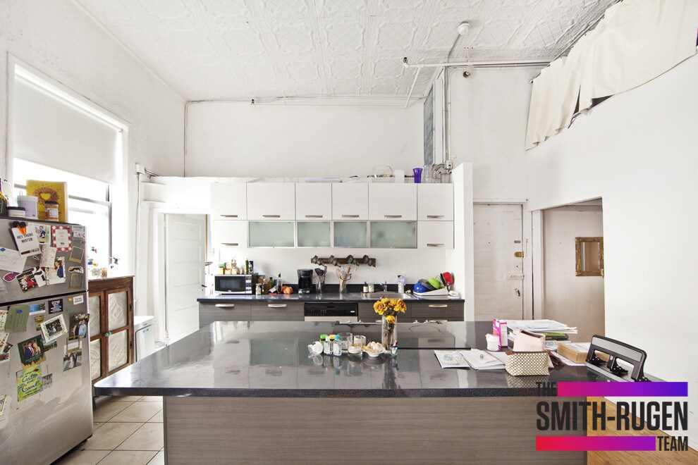 Primary Photo - 7 Mercer St