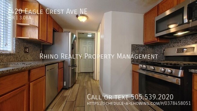 Foto del edificio - 7420 Eagle Crest Ave NE