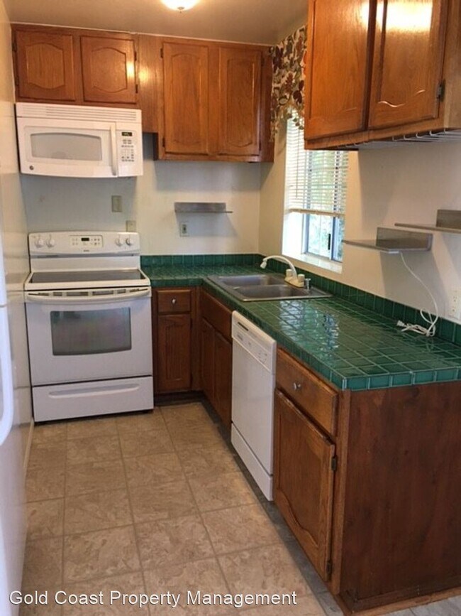 Building Photo - 2 br, 1 bath House - 194 McKnight