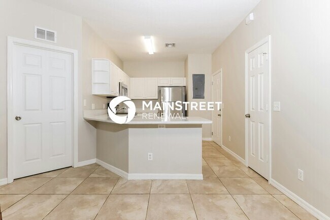 Building Photo - 3 Bedroom Pet-Friendly Home in Vero Beach, FL with Main Street Renewal