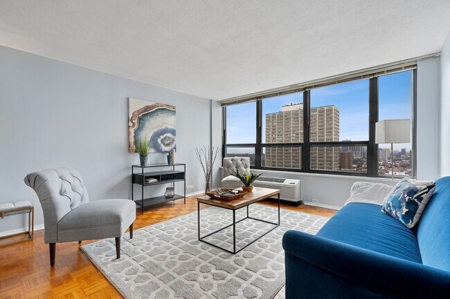 Foto del edificio - 5100 N Marine Dr