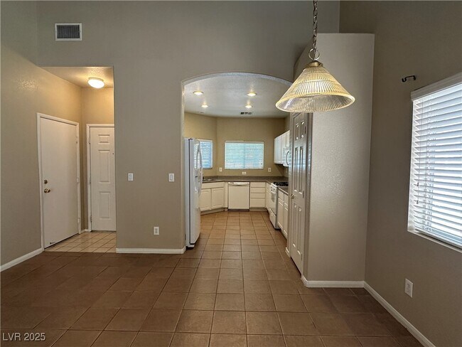 Building Photo - 1537 Broken Bell Ln