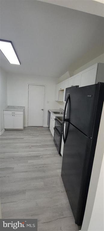 Foto del edificio - 4906 Savoy Pl