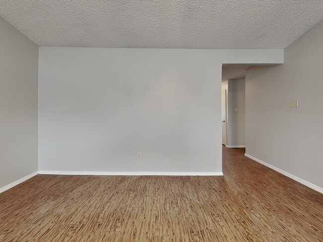 Foto del edificio - 1106 Highmont Pl
