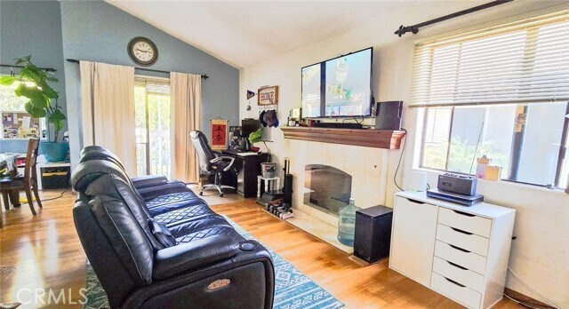 Foto del edificio - 19195 Shoreline Ln