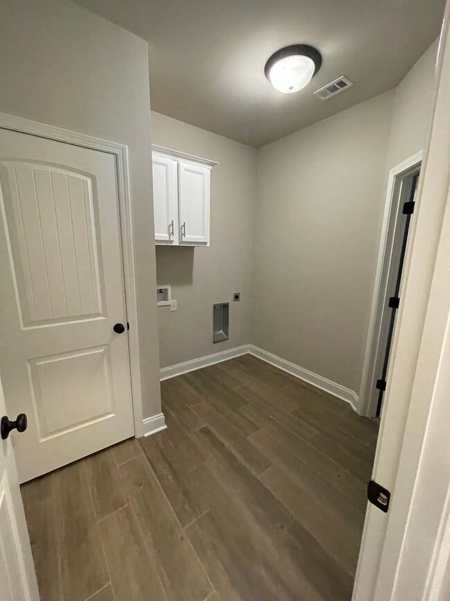 Building Photo - 23643 Blythewood Ln