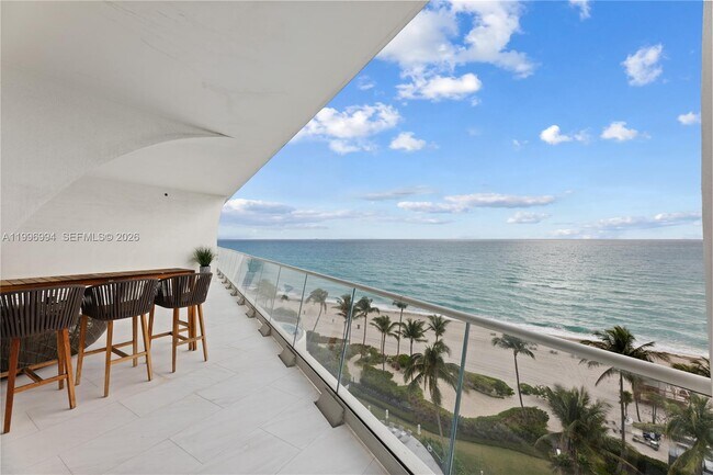 Foto del edificio - 16901 Collins Ave