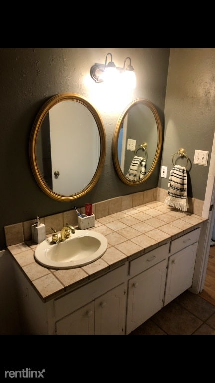 Building Photo - 3 br, 2 bath House - 103 spanish oak cir