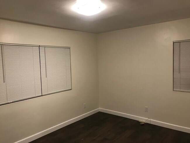 Foto del edificio - 3209 W 153rd St