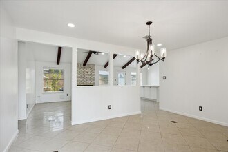 Building Photo - 9814 Sageroyal Ln