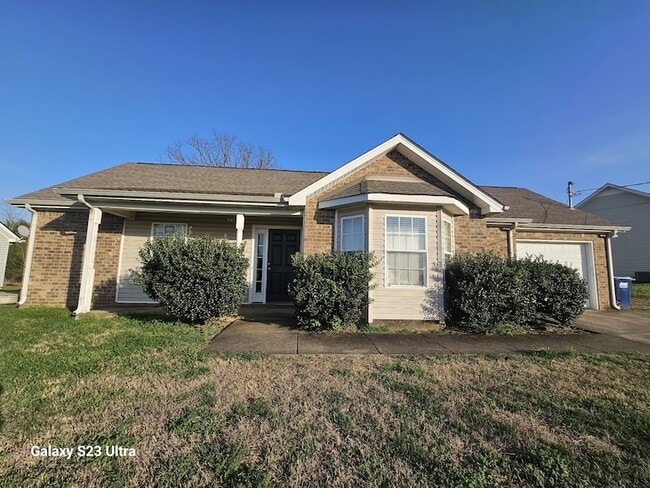 Photo - 1209 Akins Ridge Dr House