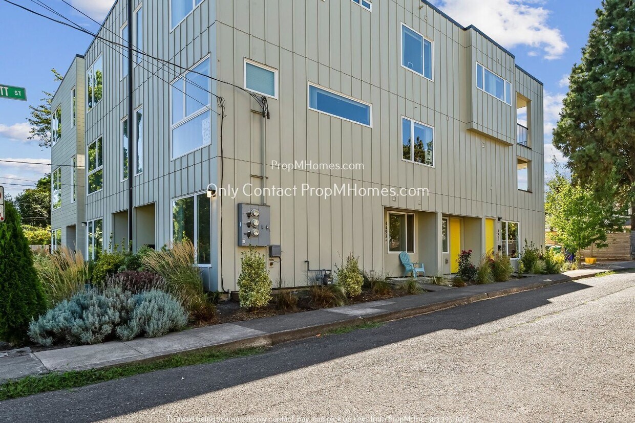 Foto principal - One Bedroom w/ Modern Amenities in Prime N...