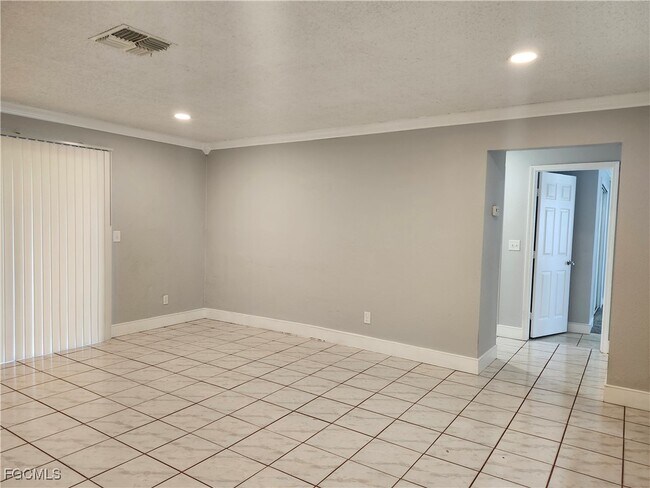 Foto del edificio - 1111 SE 9th Ct