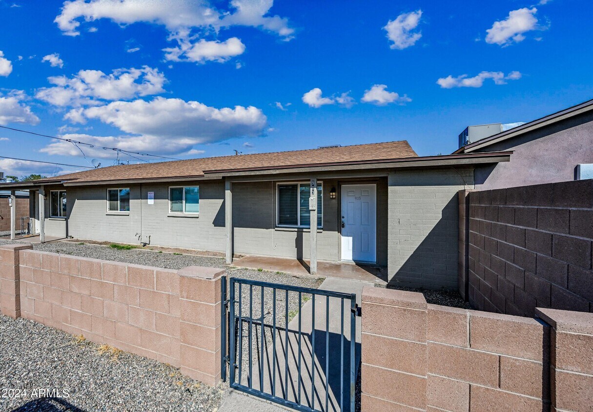 Primary Photo - 903 N 22nd Pl