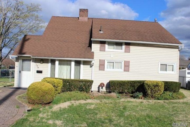 Foto del edificio - 164 Bloomingdale Rd