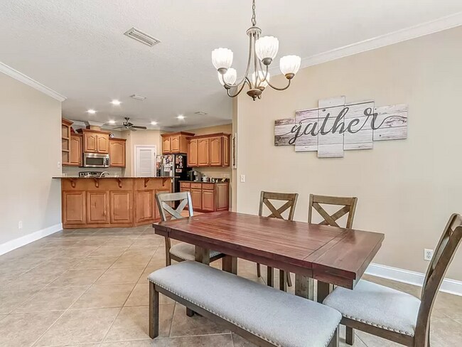 Building Photo - 3/2 in Laurel Island!