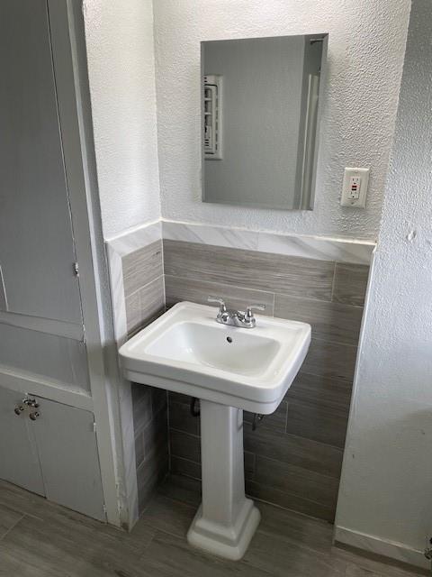 Foto del edificio - 5723 Berry Creek Dr