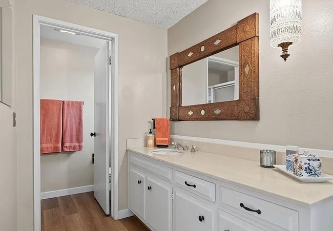 Foto del edificio - 51 Calle Escalon