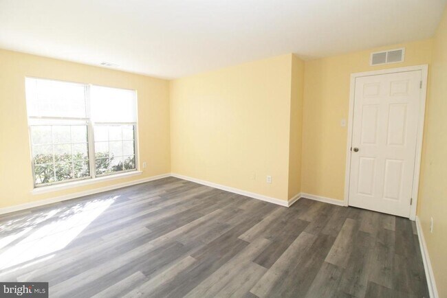 Foto del edificio - 357 Andover Pl