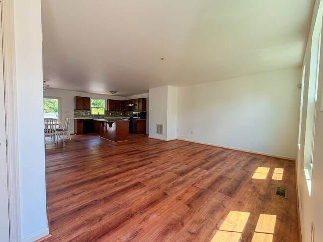 Foto del edificio - 18133 Scenic Creek Ln