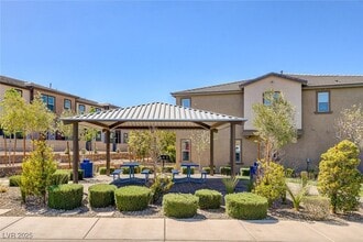 Building Photo - 724 Florence Isle Ave