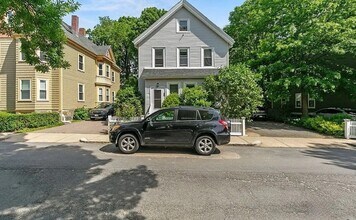 Building Photo - 42 Carolina Ave